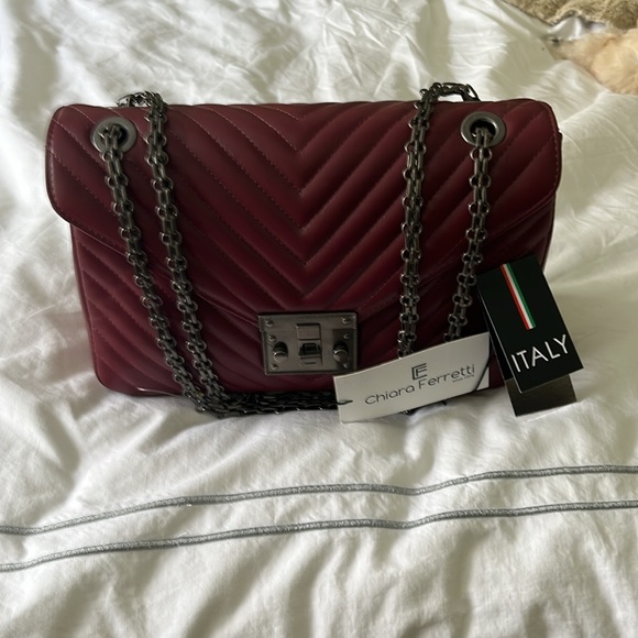 CHIARA FERRETTI Ruby Red Italian Leather Chain Shoulder Bag - Picture 2 of 6